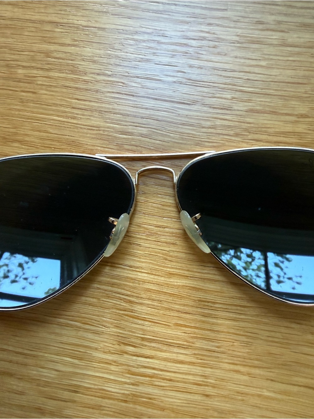 Ray-Ban Aviator Sunglasses - Gold Frame with Dark greyLenses - Picture 4 of 5
